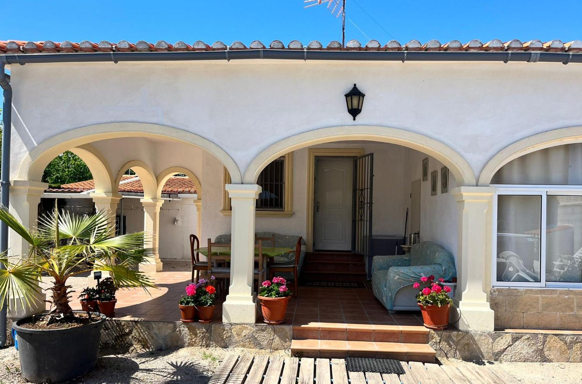 Hostal The House Les Deveses Exterior foto