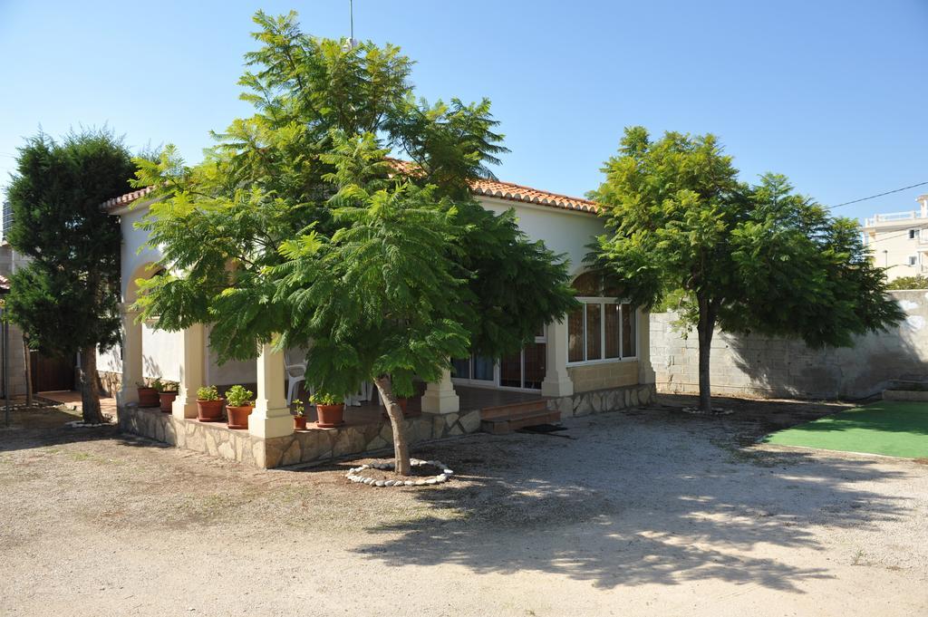 Hostal The House Les Deveses Exterior foto